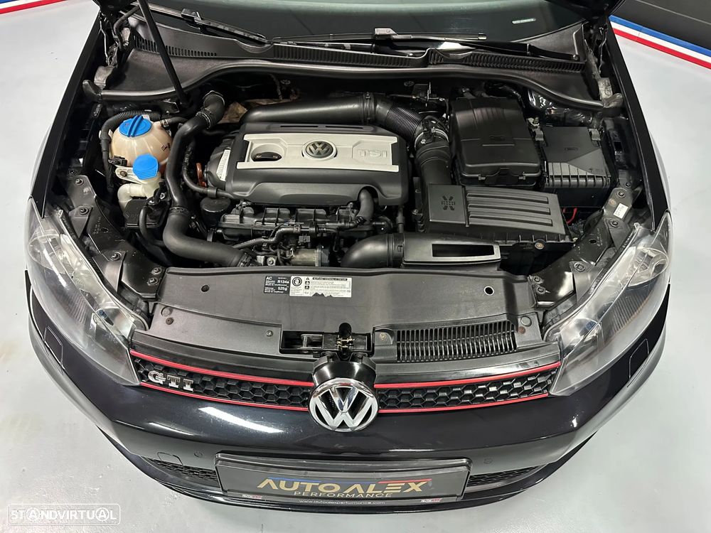 VW Golf 2.0 GTI - 42
