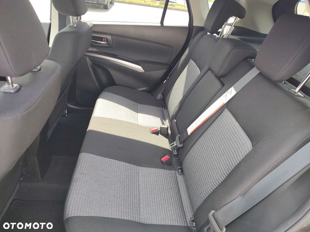 Suzuki S-Cross 1.4 BoosterJet mHEV Premium Plus SP - 19
