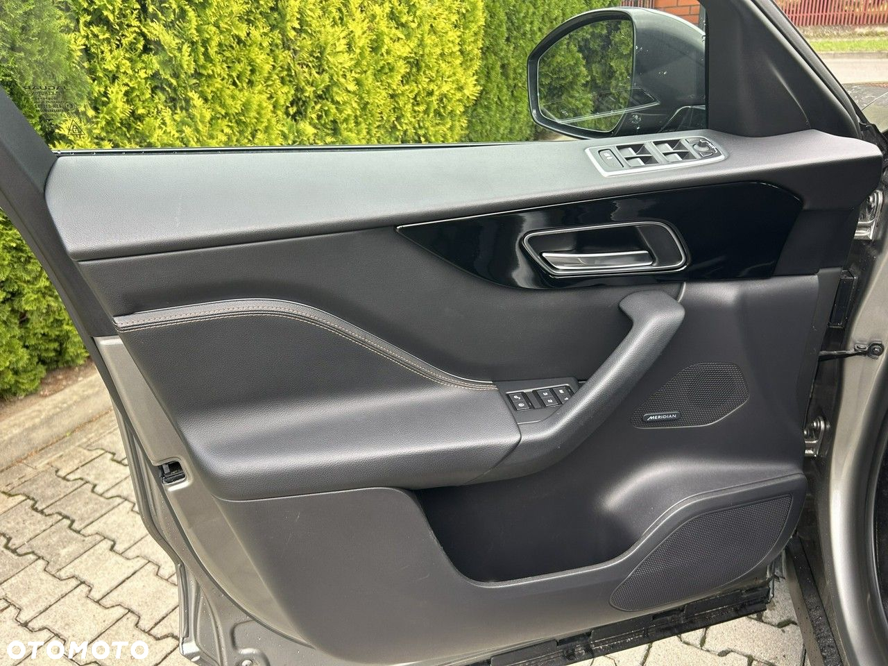 Jaguar F-Pace 2.0 i4P AWD Prestige - 32