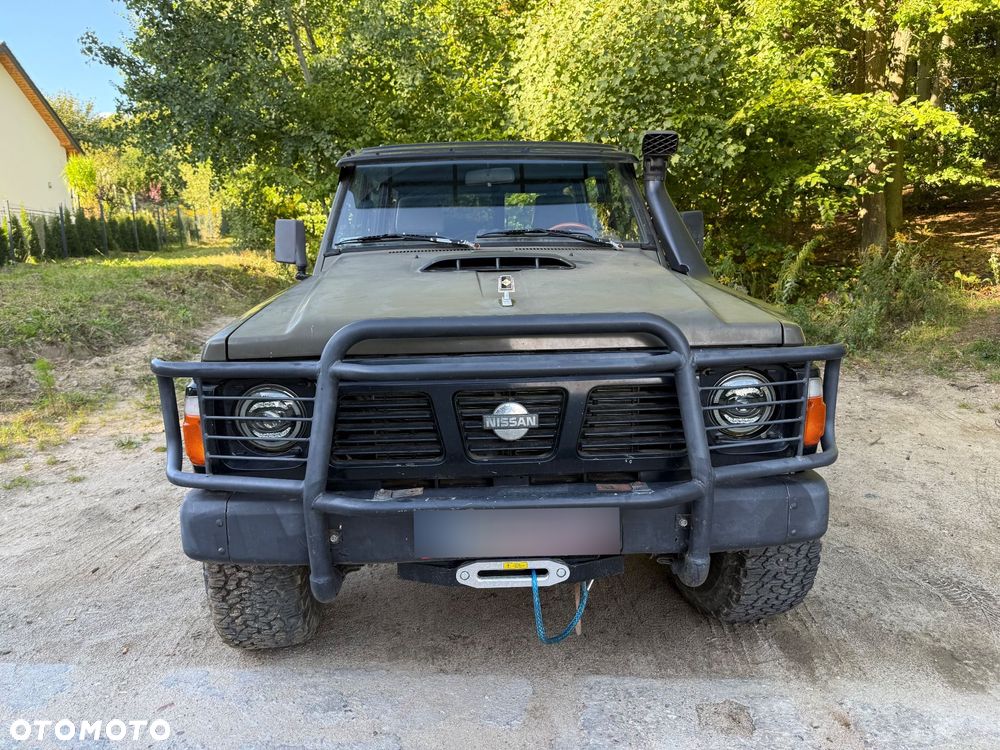 Nissan Patrol 1989 photo 2