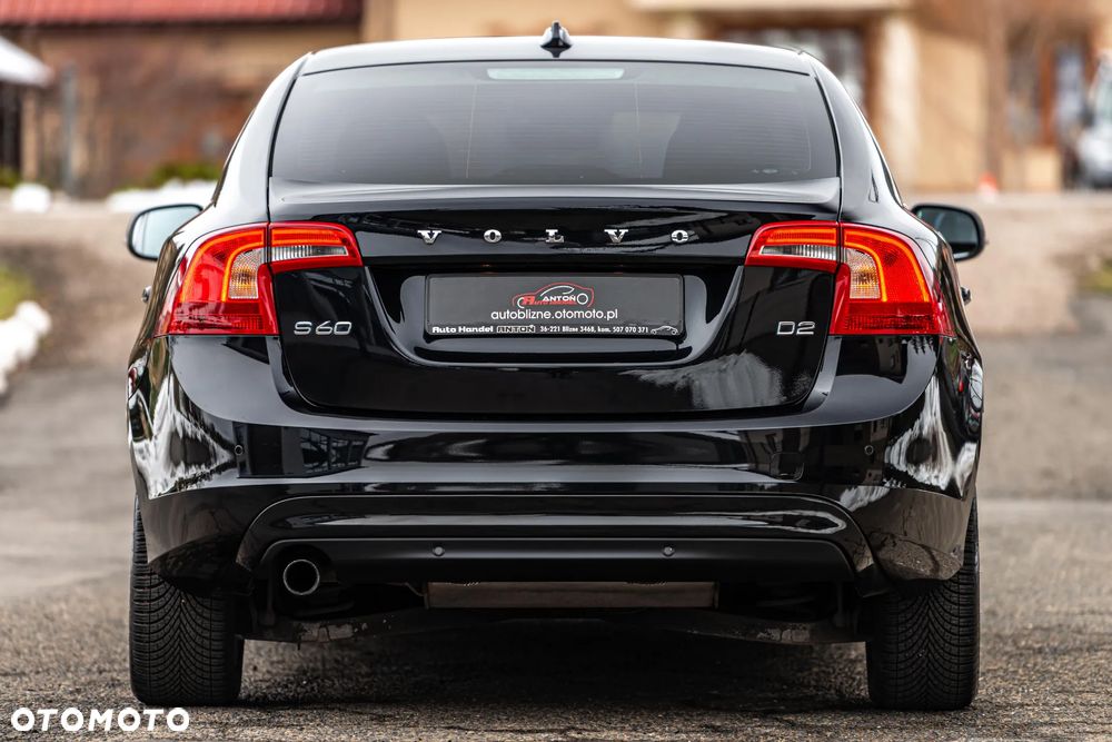 Volvo S60 D2 Momentum - 17