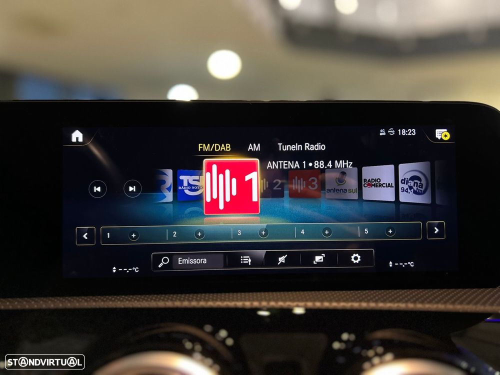 Mercedes-Benz CLA 200 d Shooting Brake AMG Line Aut. - 29