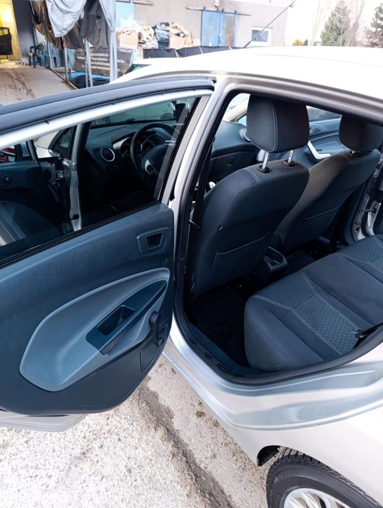 Ford Fiesta - 5