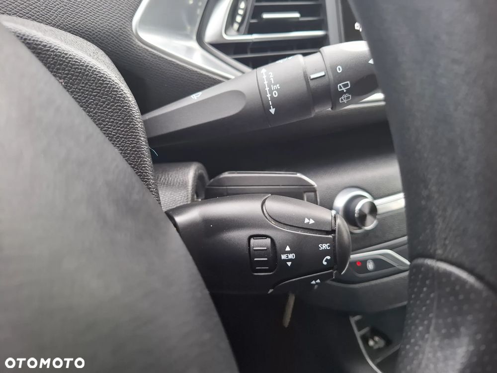 Peugeot 308 1.2 PureTech GPF Active Pack S&S - 21