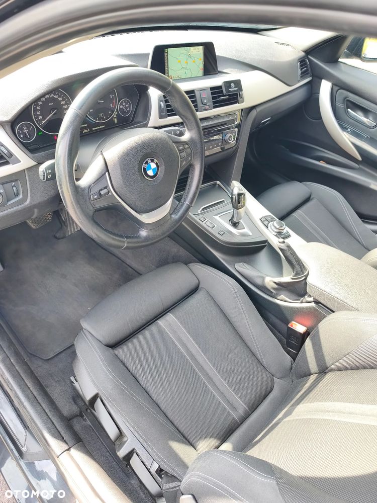 BMW Seria 3 318d Sport Line - 18