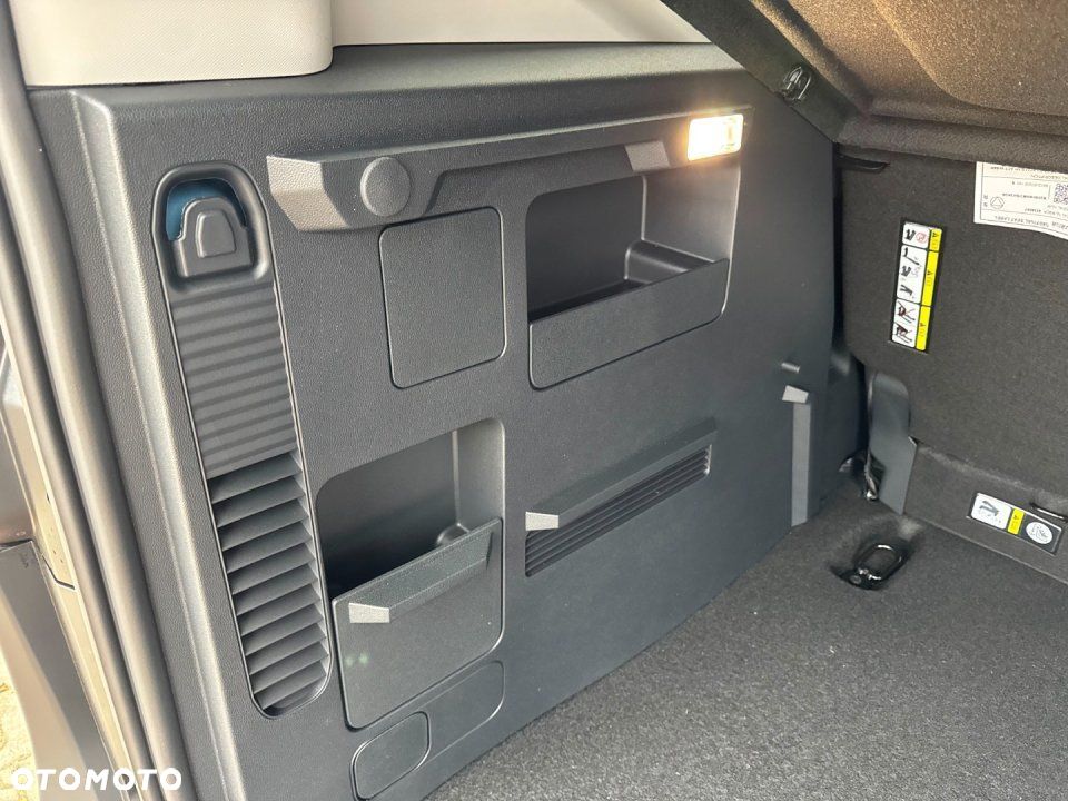Ford Tourneo Courier - 31