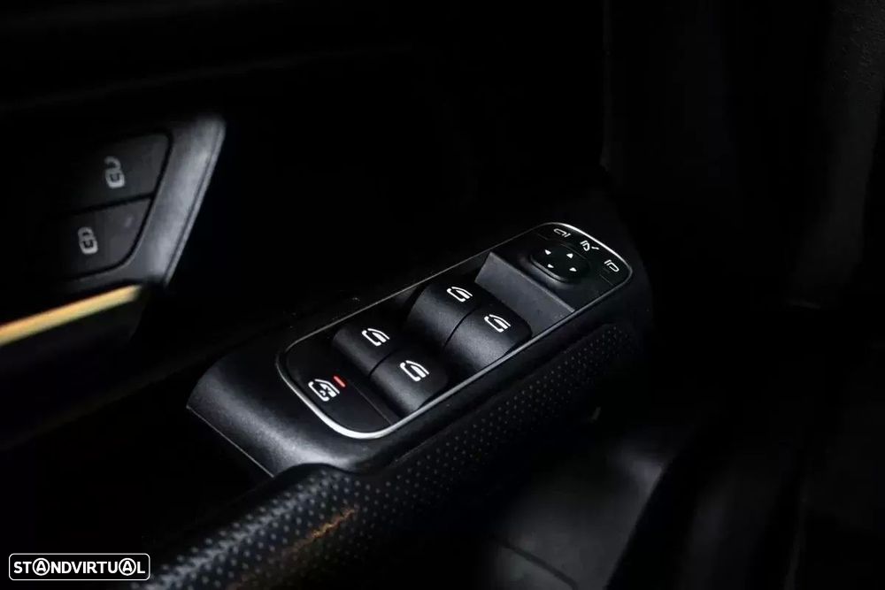 Mercedes-Benz GLB 180 d Progressive - 19