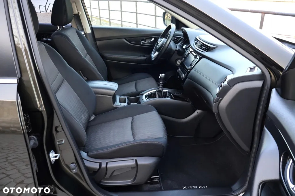 Nissan X-Trail 1.6 DCi Acenta 2WD - 24