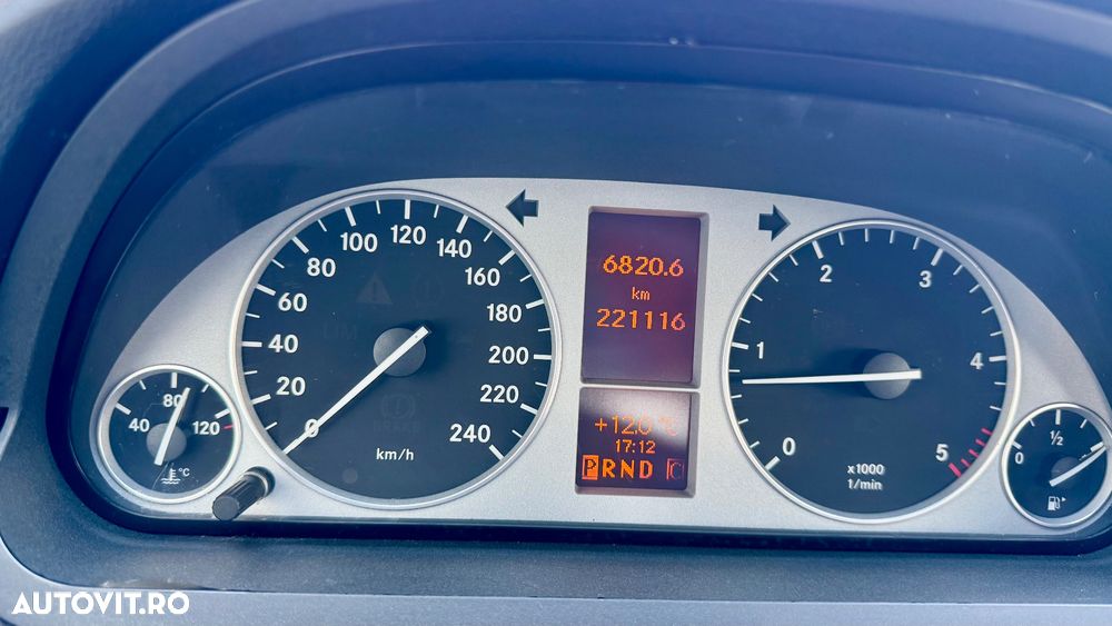 Mercedes-Benz B 200 CDI Autotronic - 11