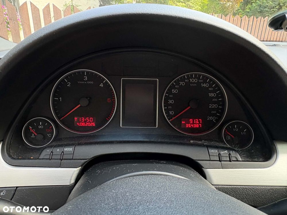 Audi A4 Avant - 9