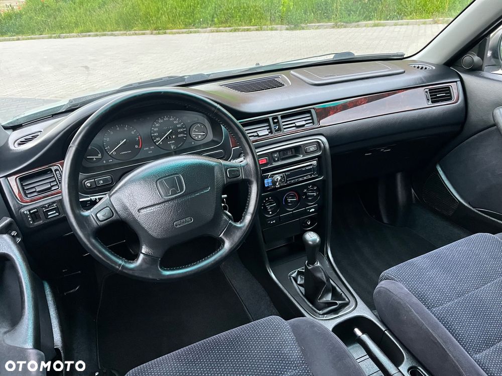Honda Civic 1.5i VTEC - 12