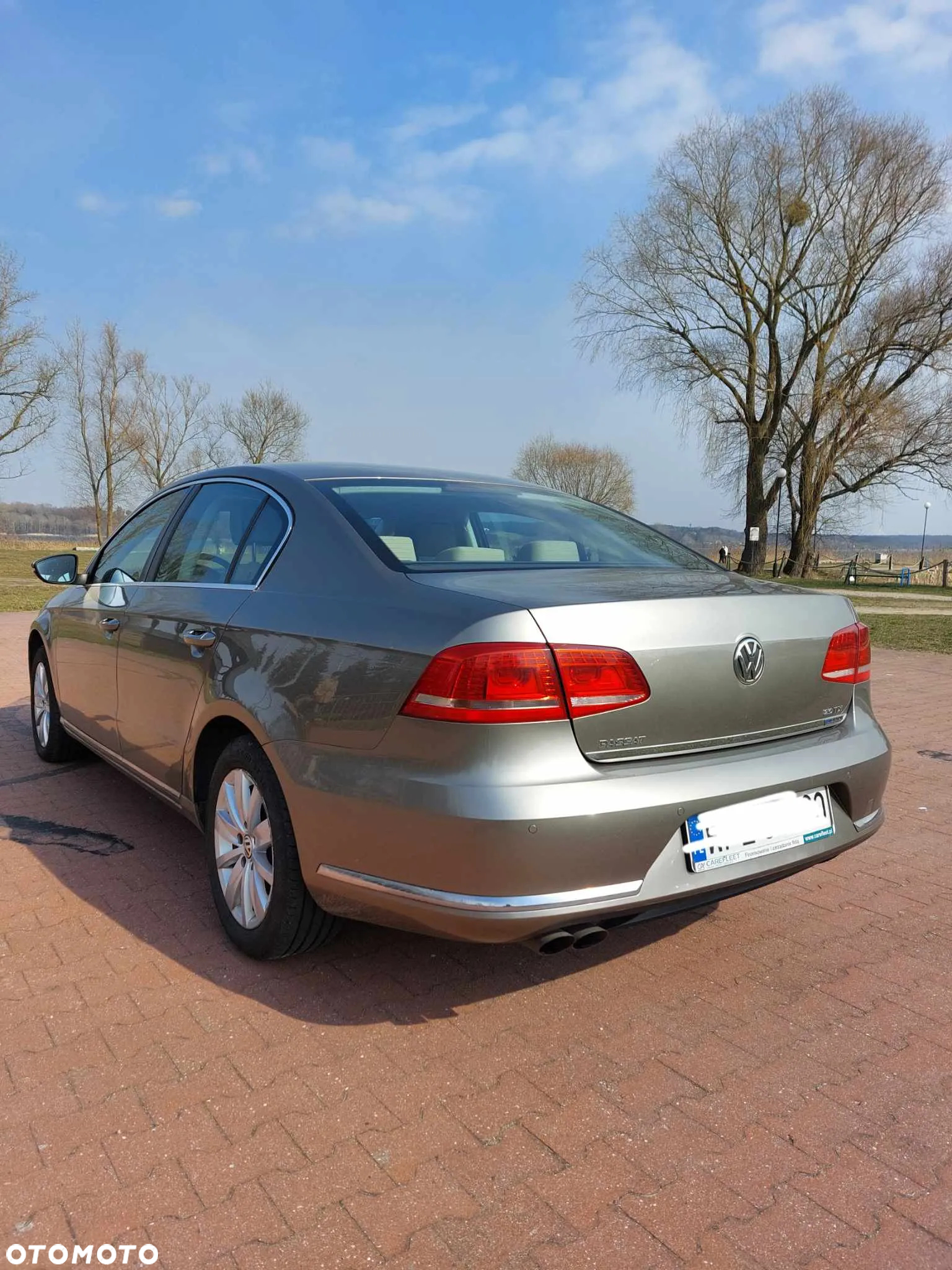 Volkswagen Passat 2.0 TDI Comfortline - 7