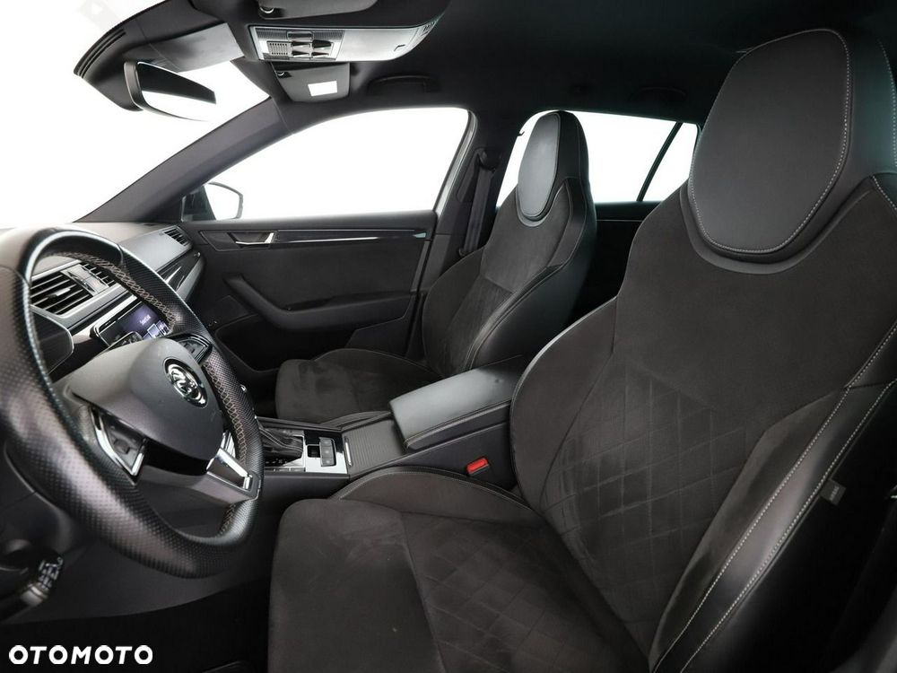 Skoda Superb 2.0 TDI DSG Sportline - 14