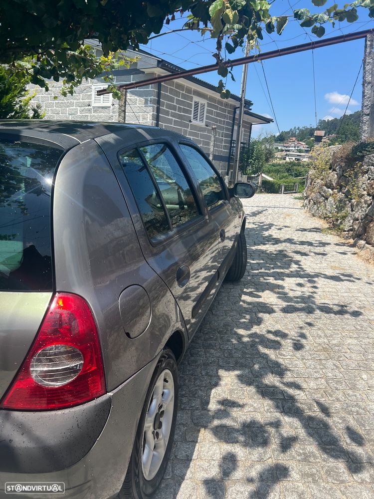 Renault Clio 1.2 16V Expression - 4