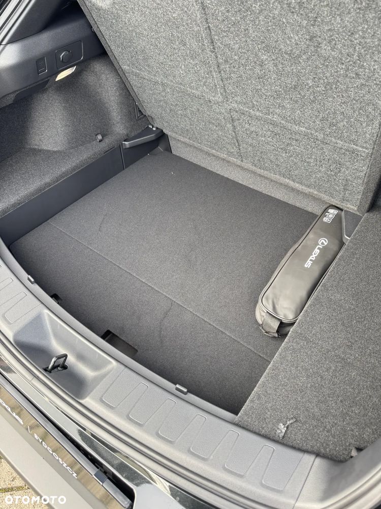 Lexus UX 300h Business - 6