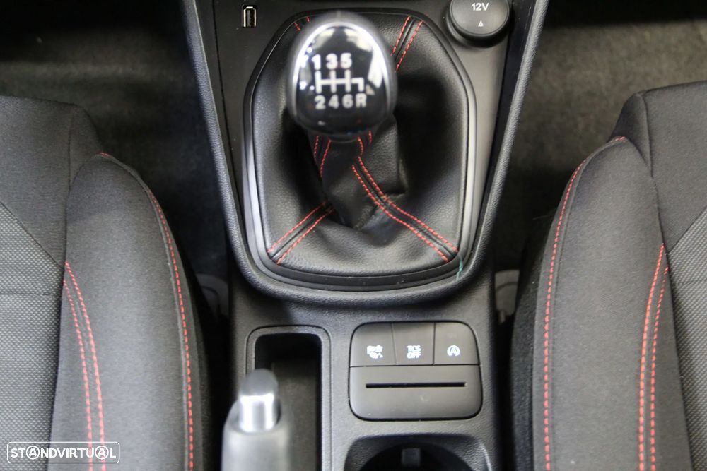 Ford Fiesta 1.0 EcoBoost MHEV ST-Line X - 14