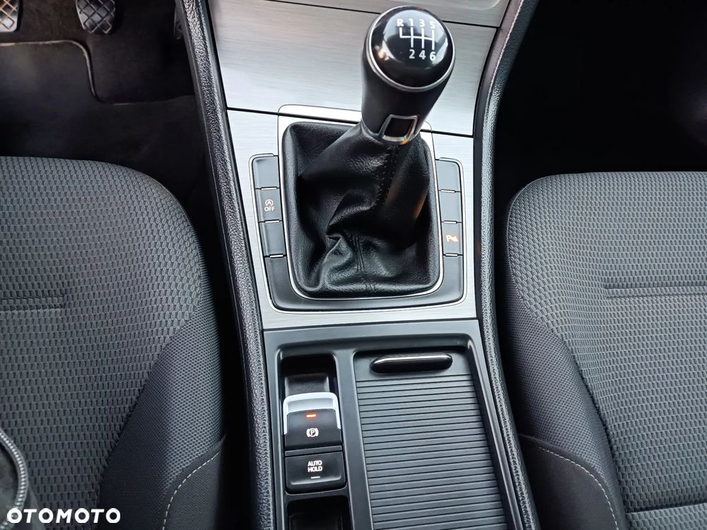 Volkswagen Golf 1.4 TSI BlueMotion Technology Comfortline - 15