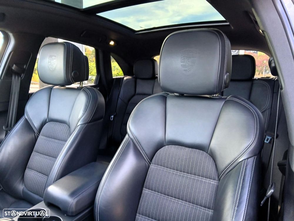 Porsche Macan T - 17