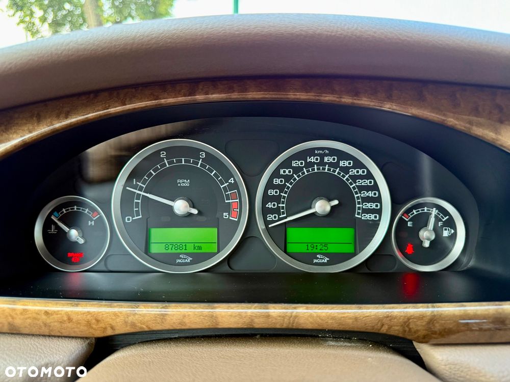 Jaguar S-Type 2.7 V6 D Executive - 21
