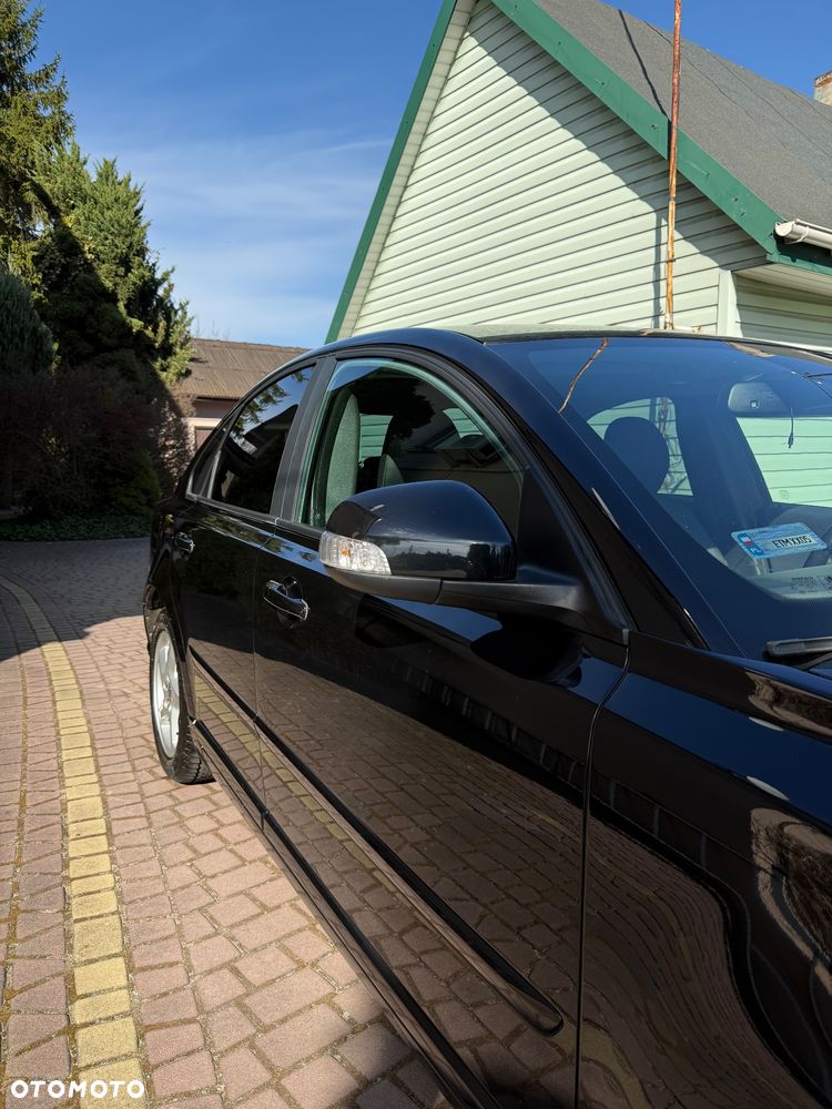 Volvo S40 D2 - 4