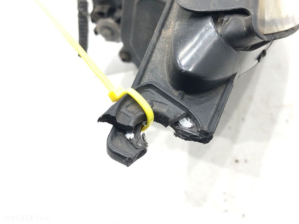 REFLEKTOR PRAWY PRZÓD XENON  KIA SPORTAGE III (SL) 2009 - 2022 2.0 CVVT 120 kW [163 KM] benzyna - 4