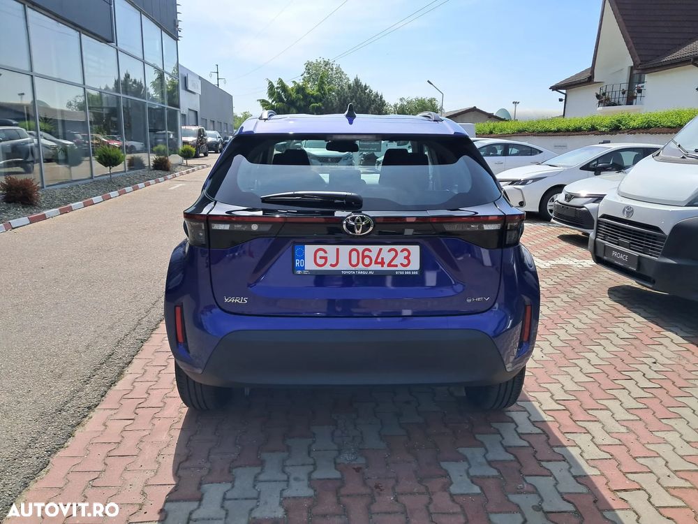 Toyota Yaris Cross 1.5 VVT-i HSD 4x2 Active - 4