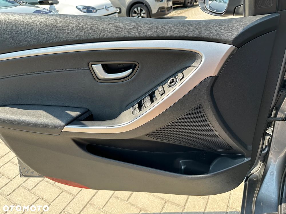 Hyundai i30 - 19