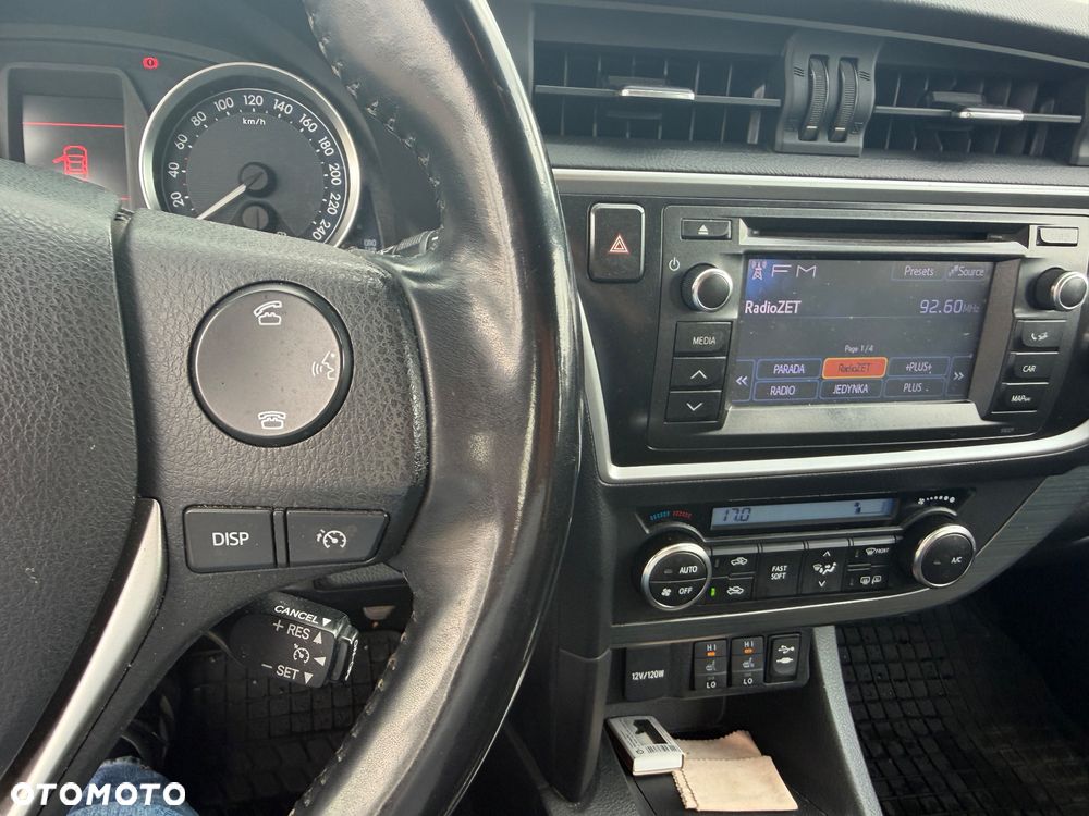 Toyota Auris 2.0 D-4D Premium Comfort - 30