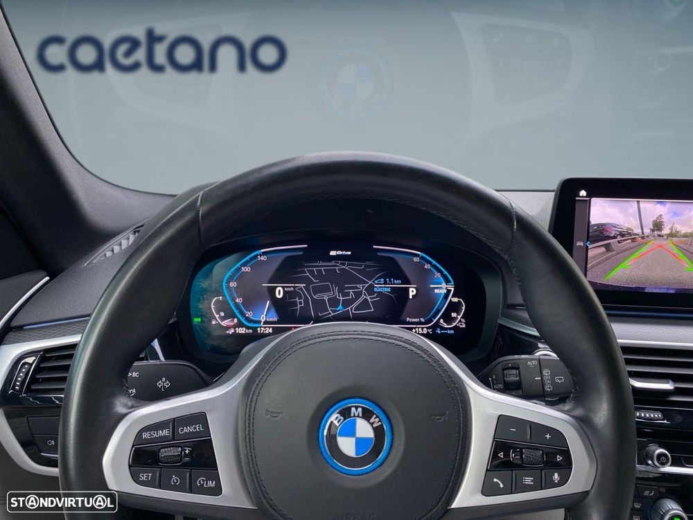 BMW 530 e Pack Desportivo M - 7