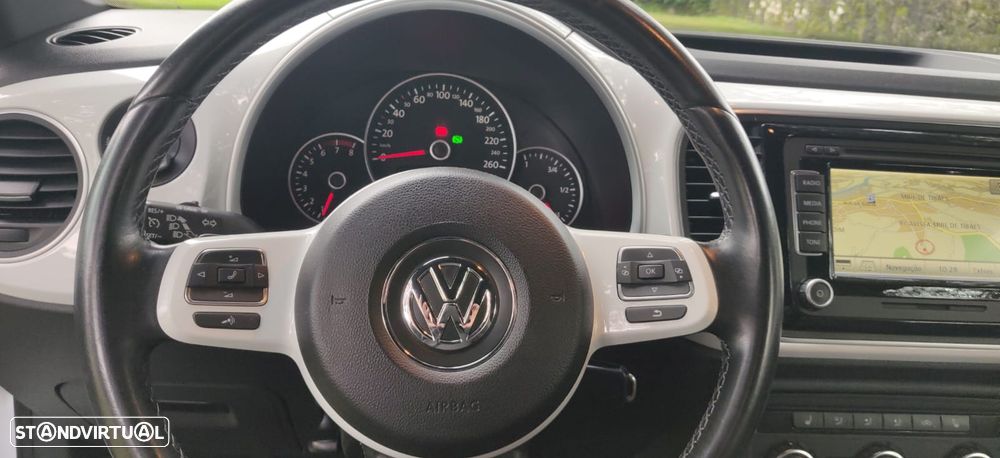 VW New Beetle 2.0 TSI Sport DSG - 28