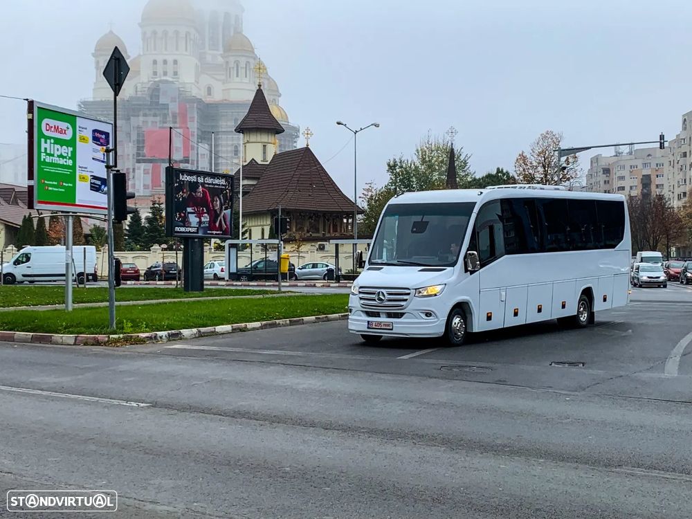 Mercedes Benz Sprinter 819 - 1