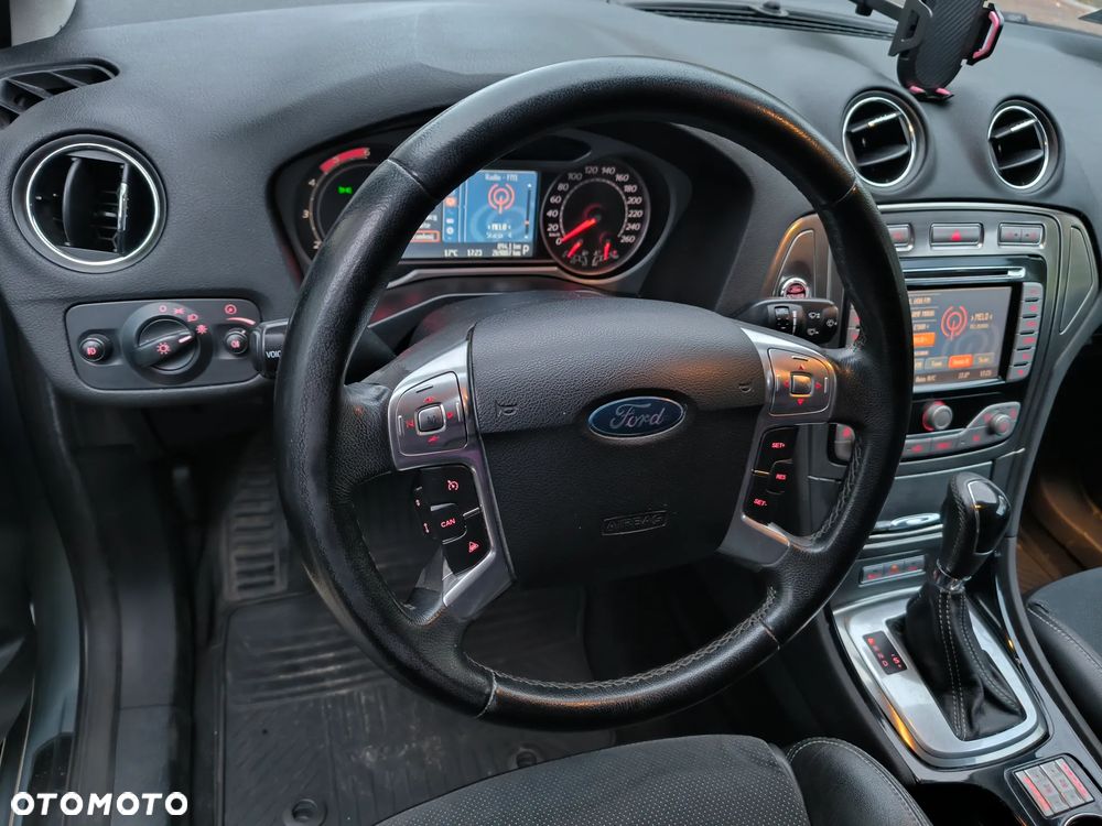 Ford Mondeo 2.0 TDCI Champions Edition - 19