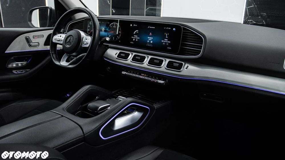 Mercedes-Benz GLE 300 d 4Matic 9G-TRONIC AMG Line - 9
