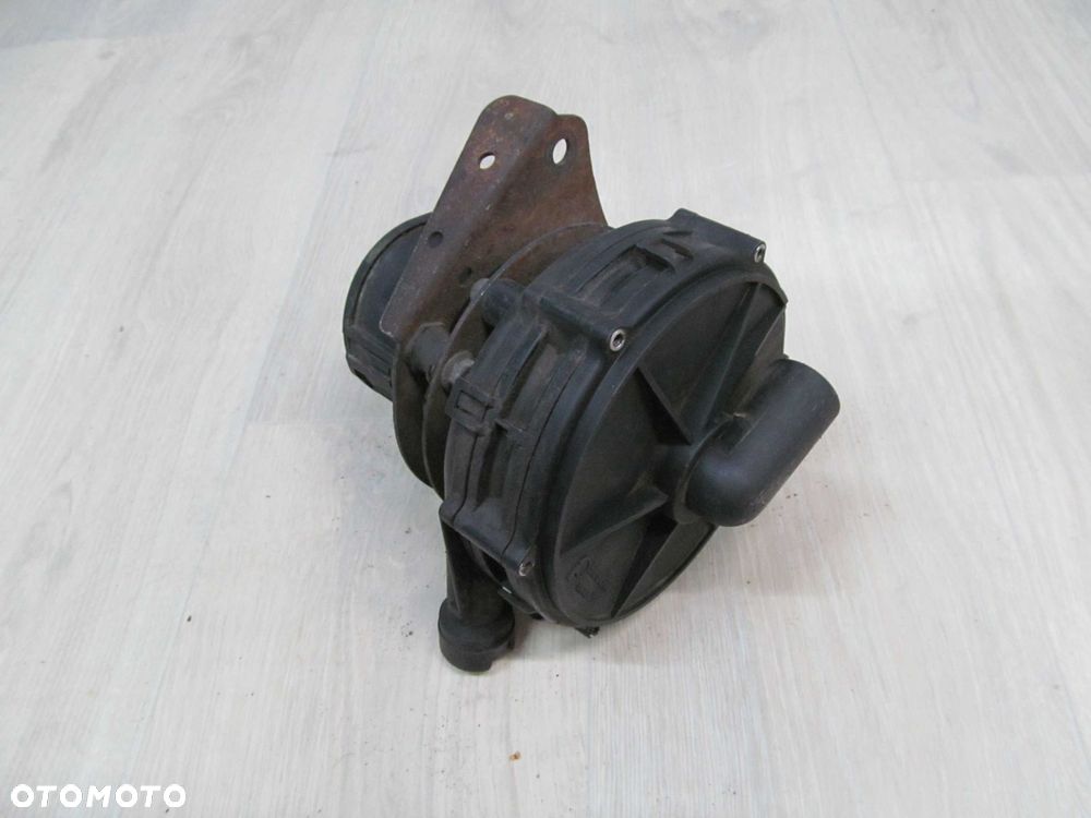 BMW E36 E39 1.8 POMPA POWIETRZA WTORNEGO 1437231 - 2