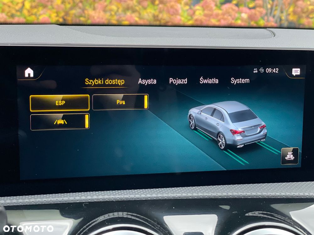 Mercedes-Benz Klasa A 180 7G-DCT AMG Line - 23