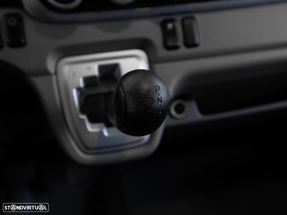 Mitsubishi Canter 3.0 35 TD 3C15 - 12