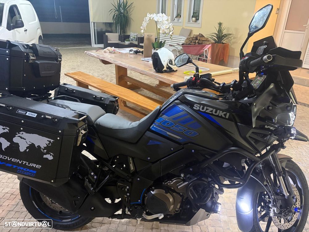 Suzuki v-strom DL - 1