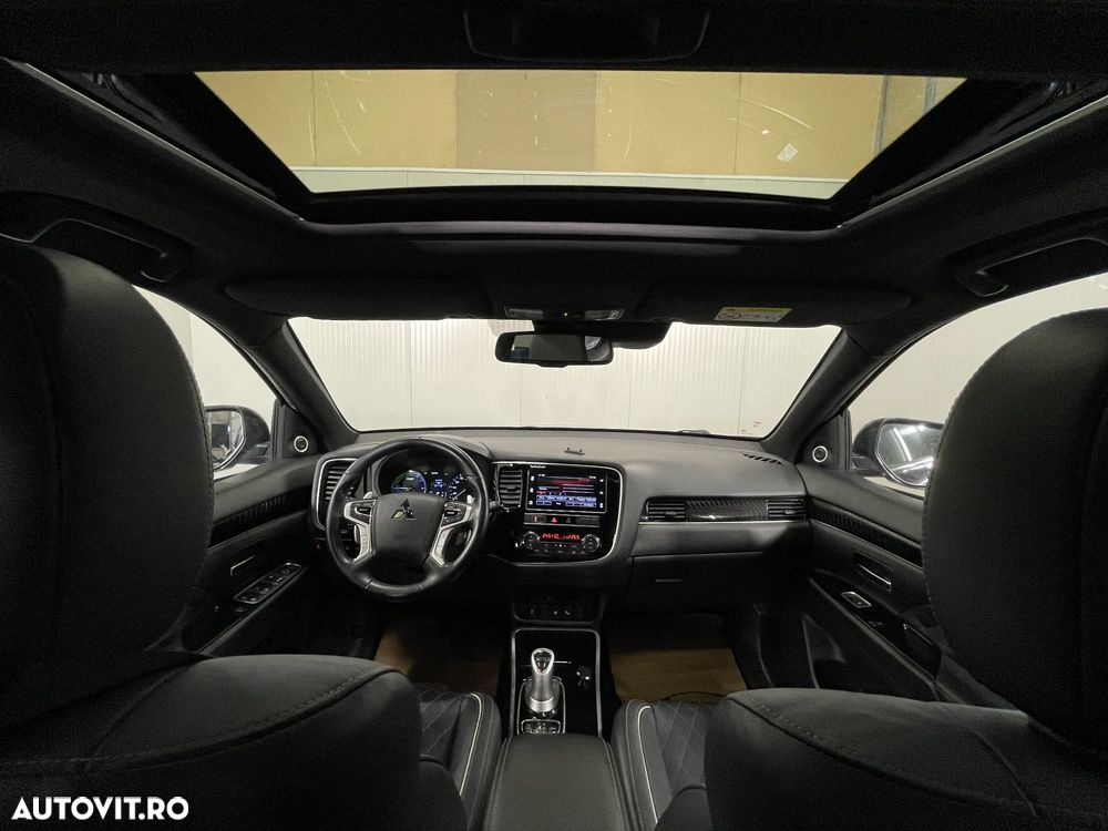 Mitsubishi Outlander 2.4 4WD Plug-In Hybrid Diamant - 7