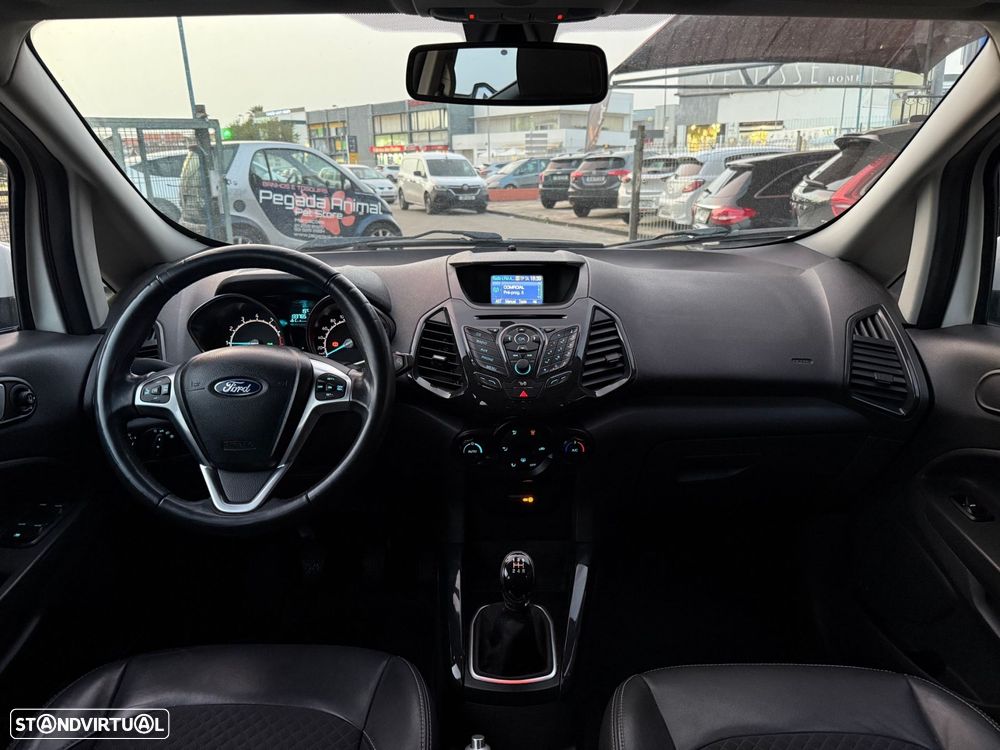 Ford EcoSport 1.0 EcoBoost Titanium - 17