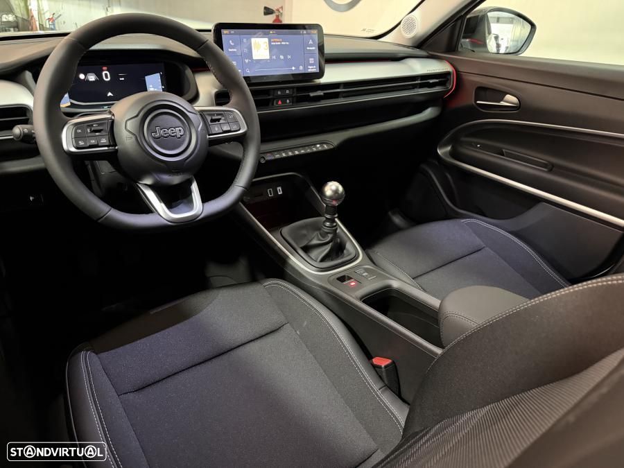 Jeep Avenger 1.2 GSE T3 Summit - 23