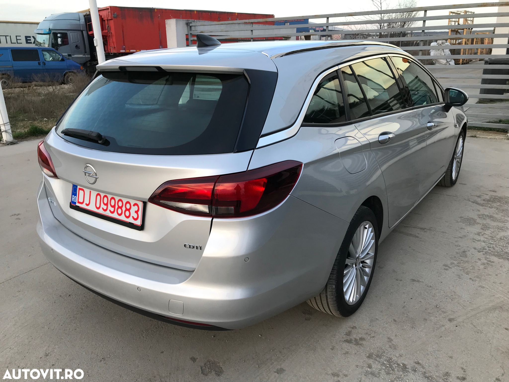 Opel Astra 1.6 D Start/Stop Automatik Sports Tourer Edition - 3