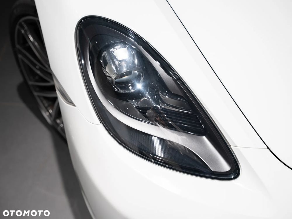 Porsche 718 Cayman - 15