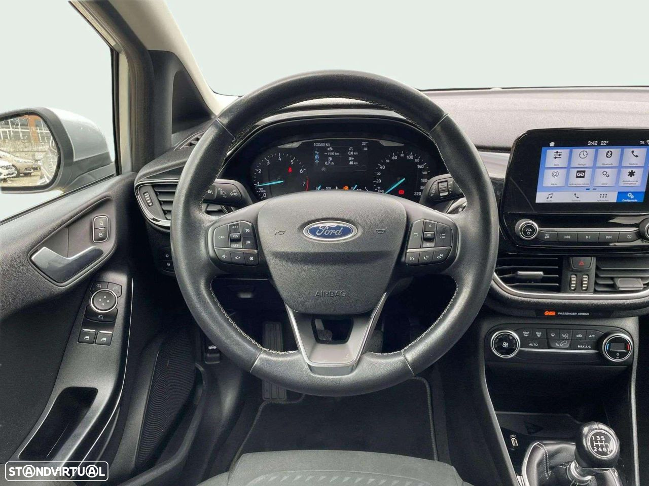 Ford Fiesta 1.0 EcoBoost Titanium - 12