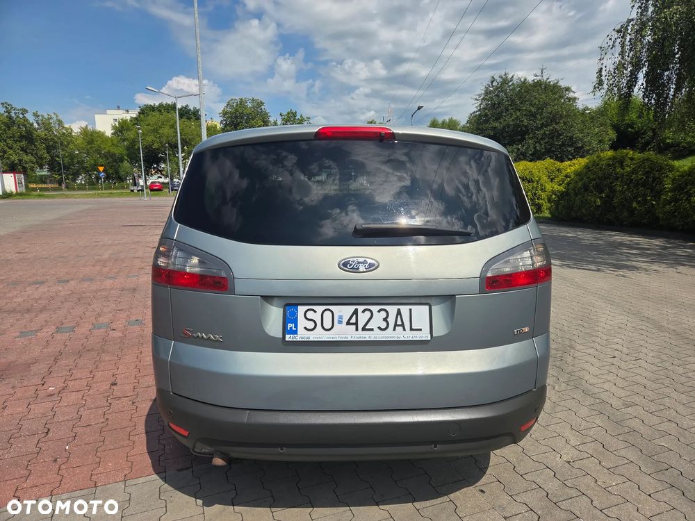 Ford S-Max 2.0 TDCi DPF Titanium - 6