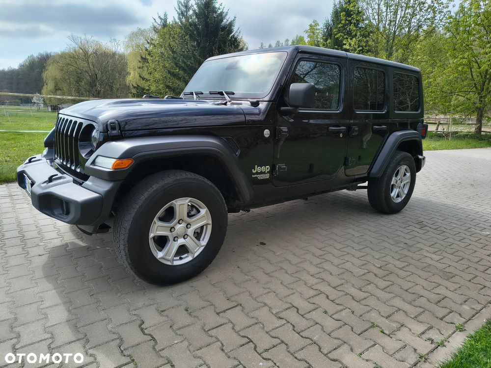 Jeep Wrangler - 8