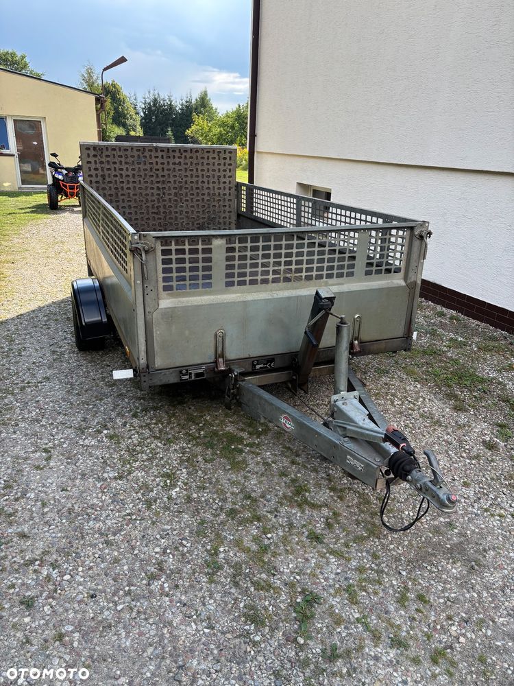 Stema MUT - 1