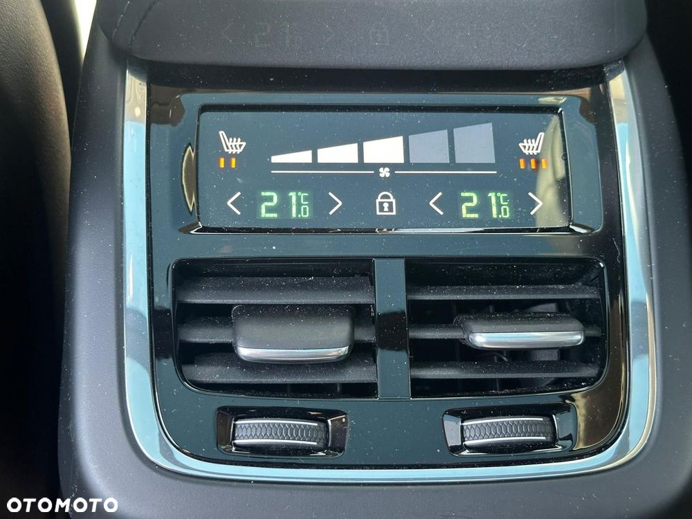 Volvo XC 60 - 32