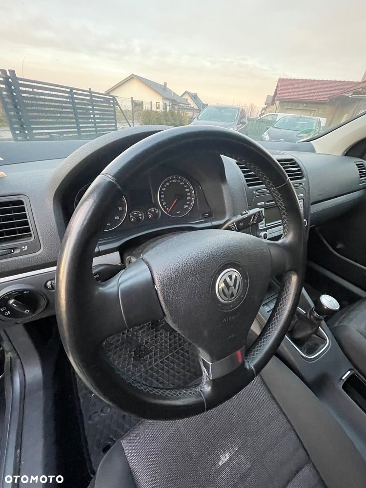 Volkswagen Golf - 14