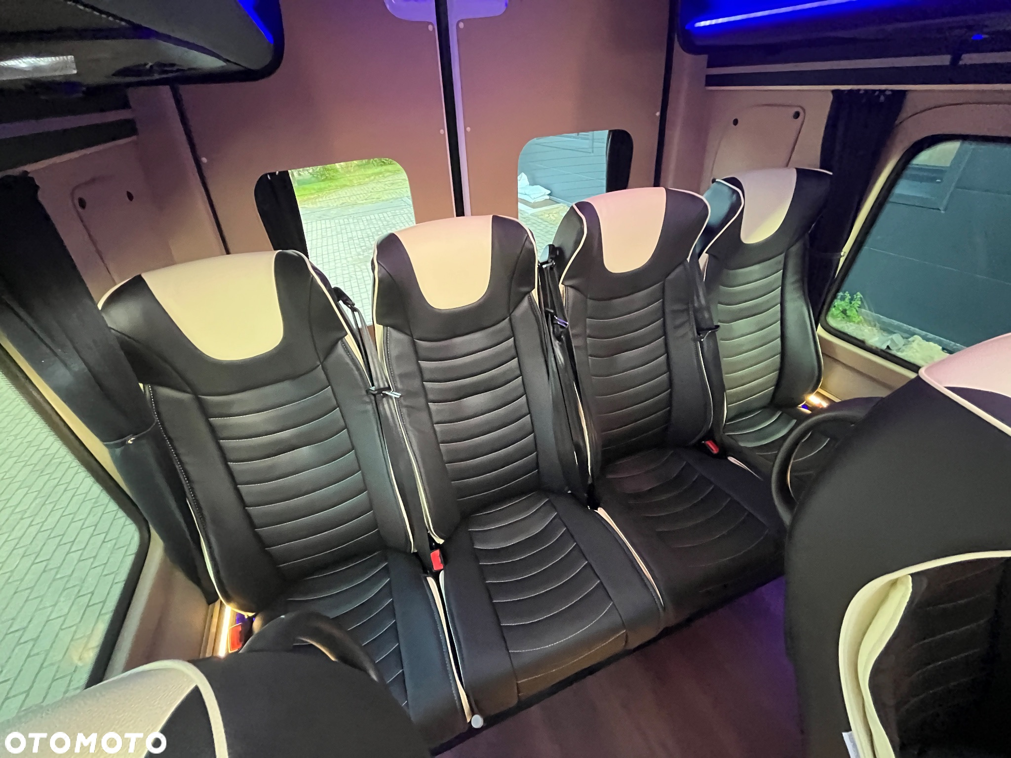 Mercedes-Benz Sprinter 519 - 17