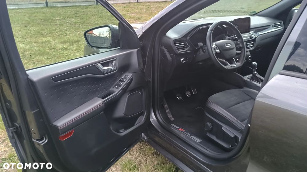 Ford Kuga 2.0 EcoBlue Hybrid ST-LINE X - 19